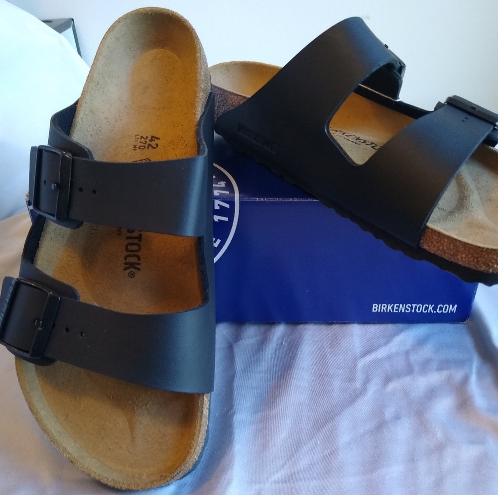 BRAND NEW Birkenstock Arizona Women 11 Men 9 Cork Footbed 2-Strap Slides Sandal